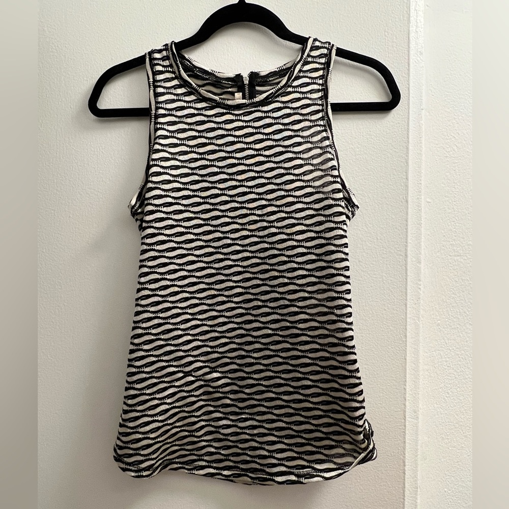 Rachel Roy black & white top